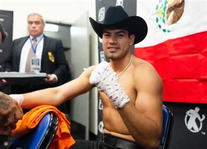 Gilberto Ramírez - Bio, Age, Wiki, Facts and Family