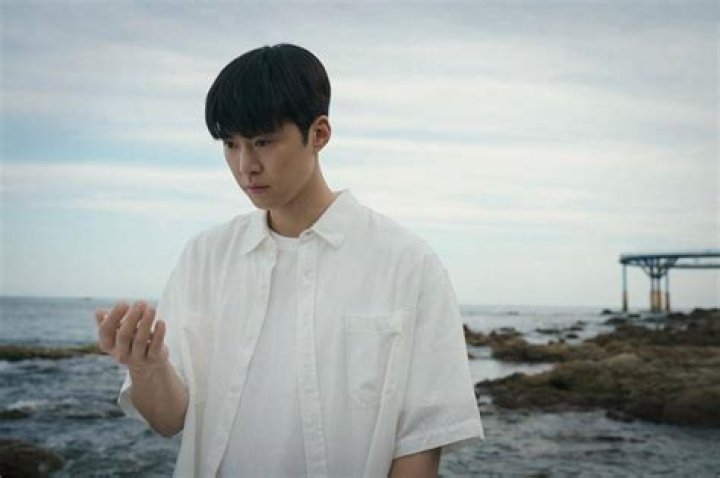 Gong Myung - Bio, Age, siblings, height, Wiki, Facts and Family