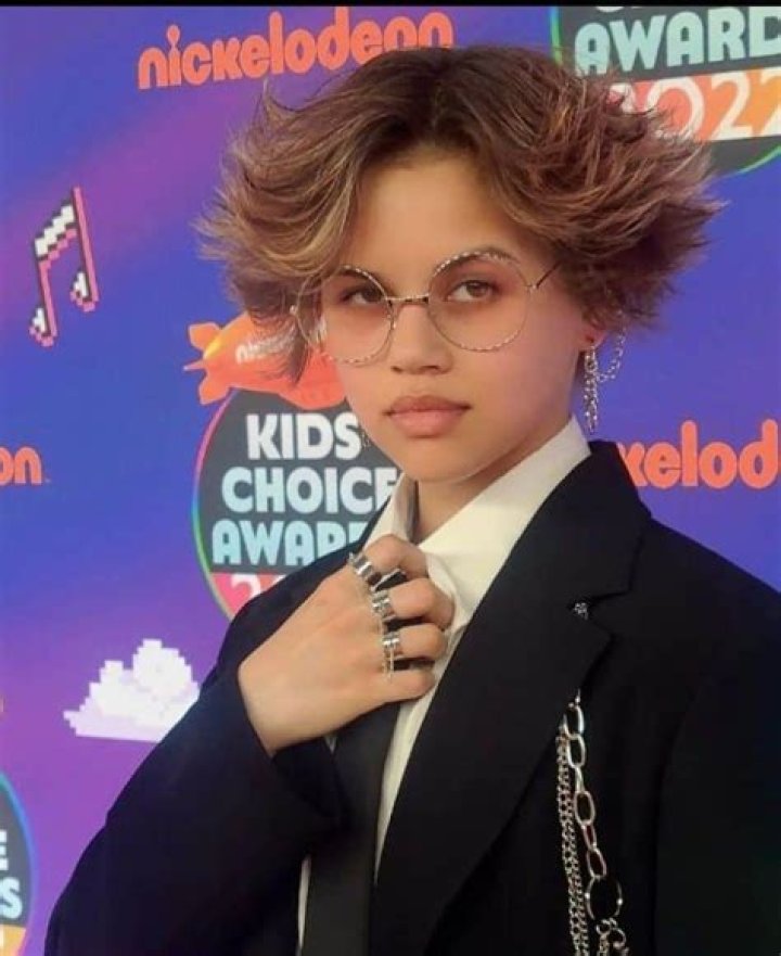 Havan Flores - Biography, Age, Wiki, Spotify, TikTok, Facebook, Facts and Family