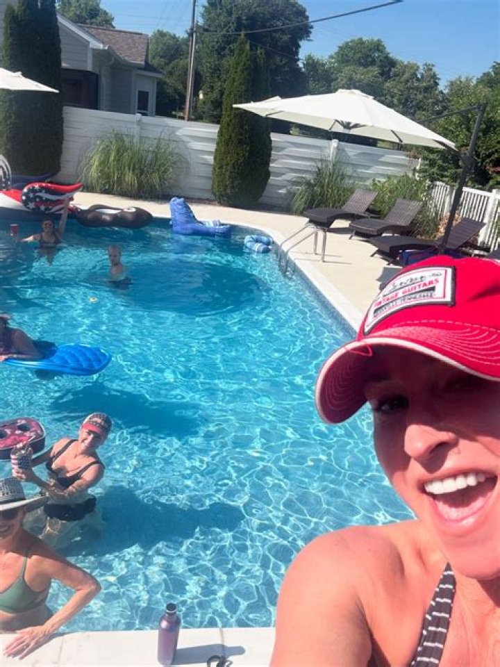 Heidi Newfield - Bio, Age, Wiki, Facts and Family