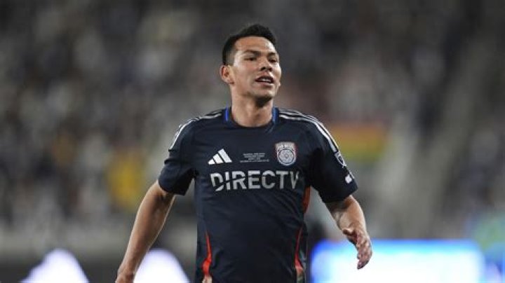 Hirving Lozano - Bio, Age, siblings, weight, height, Wiki, Facts and Family
