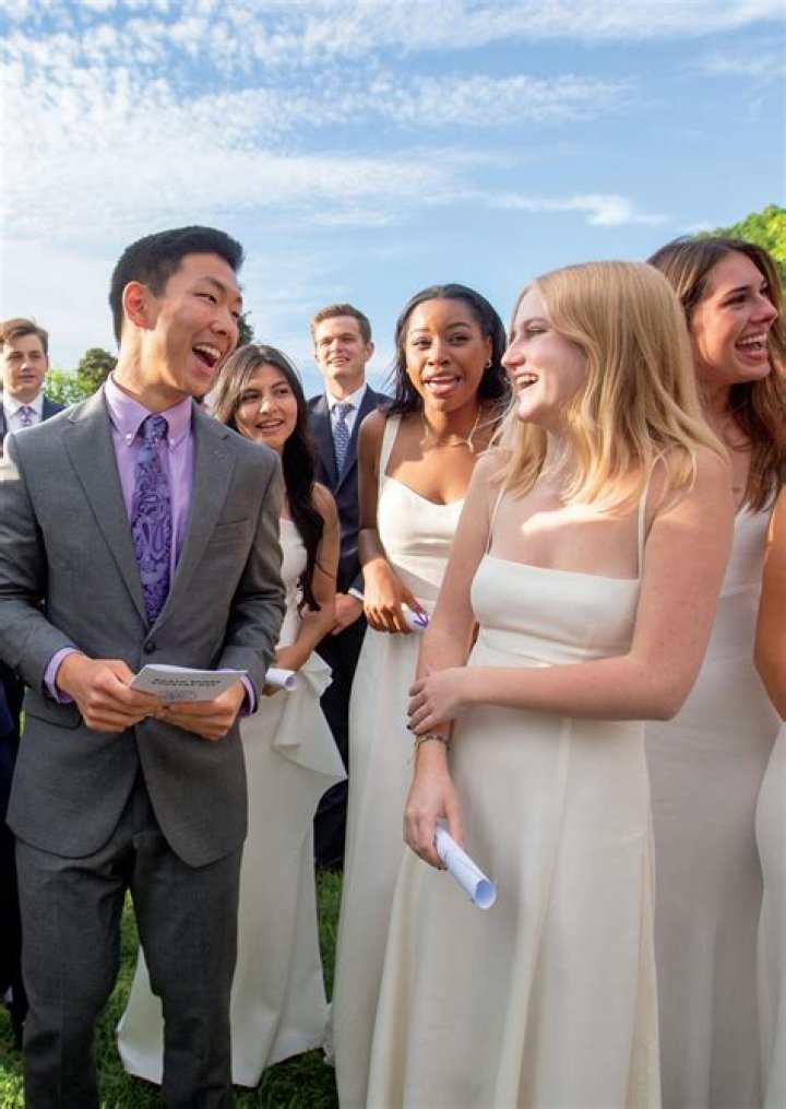 Holland Roden - Bio, Age, Wiki, Facts and Family