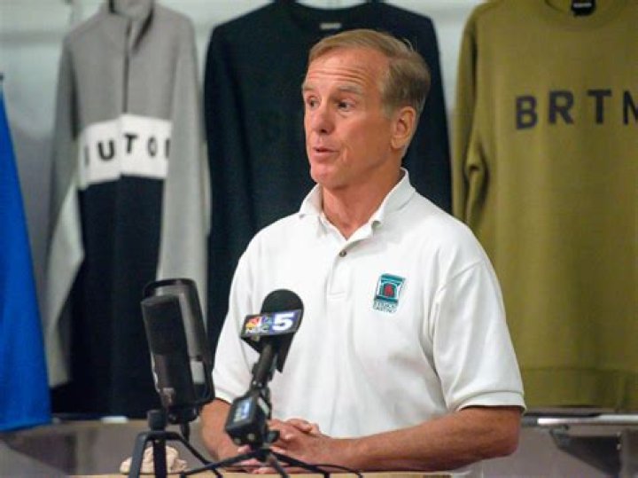 Howard Dean - Bio, Age, net worth, height, Wiki, Facts and Family