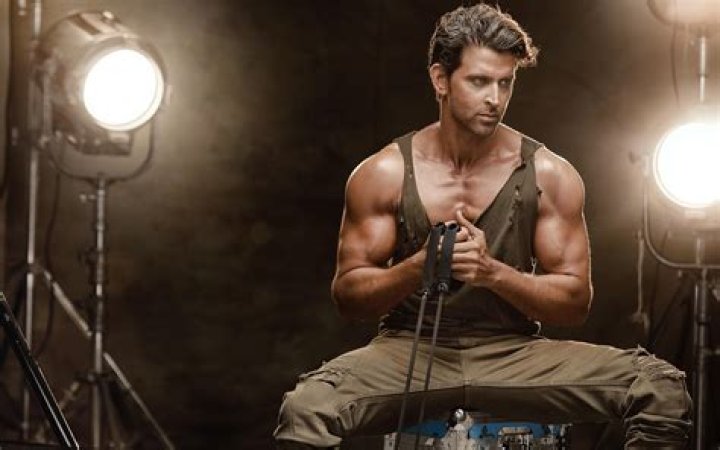 Hrithik Roshan - Bio, Age, net worth, height, Wiki, Facts and Family
