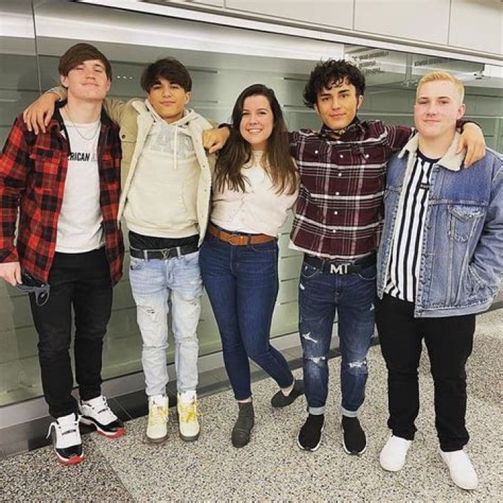 Ian Haueter - Bio, Age, height, weight, Wiki, Facts and Family