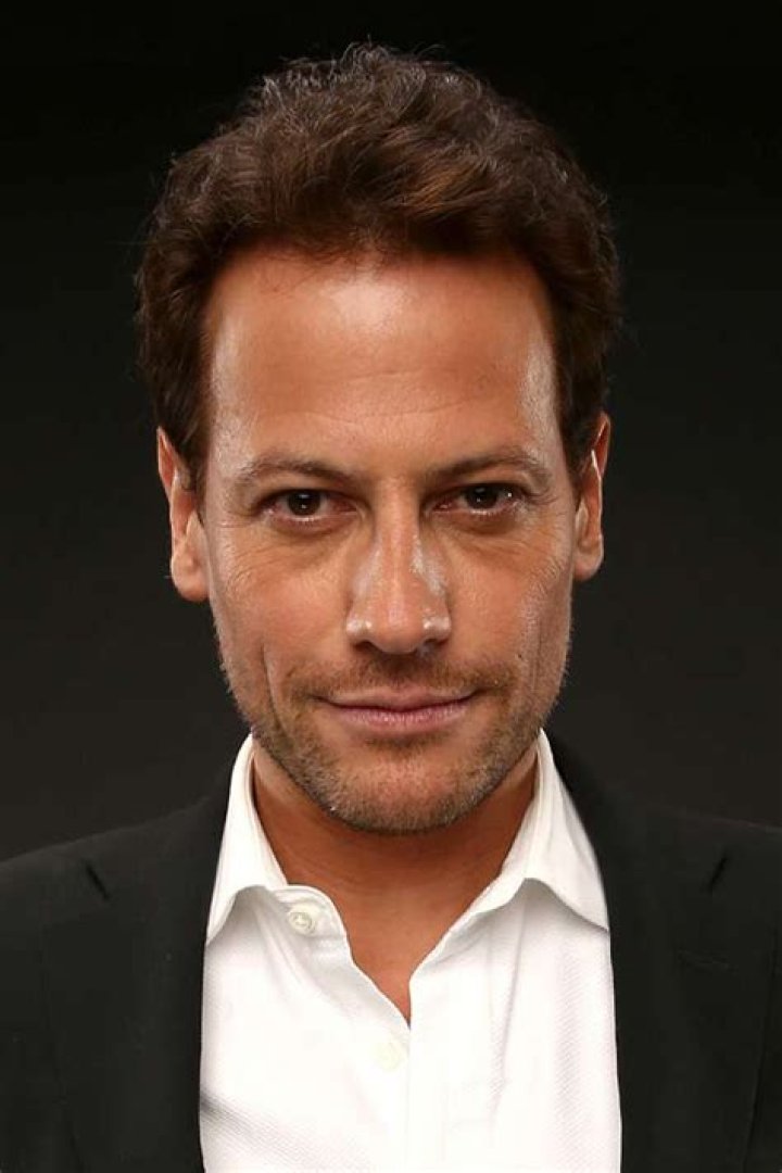 Ioan Gruffudd - Bio, Age, net worth, height, Wiki, Facts and Family
