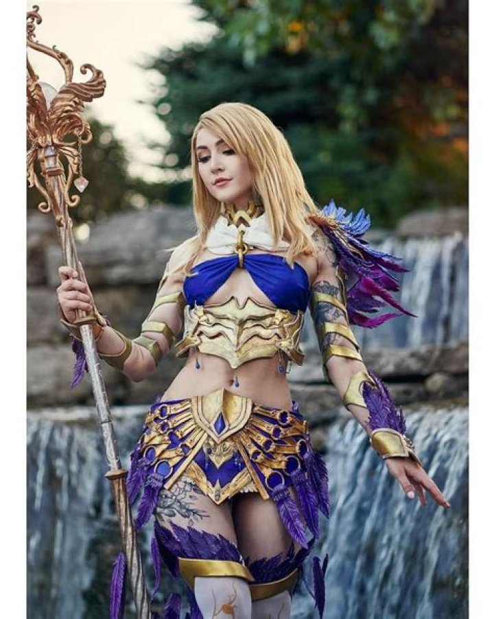 Isabel Luxlo Cosplay - Bio, Age, Wiki, Facts and Family