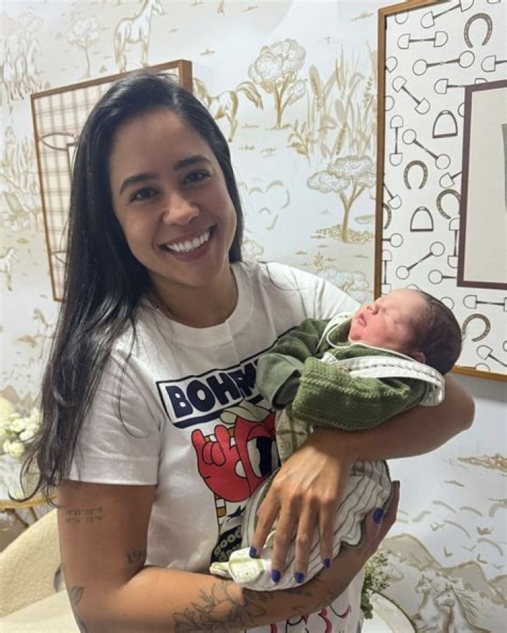 Isabelle Cornish - Bio, Age, Wiki, Facts and Family