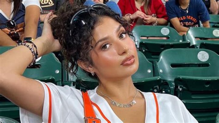 Jackie La Bonita: TikTok Star Detailed Bio, Age, Birthday, & Height Insights and more