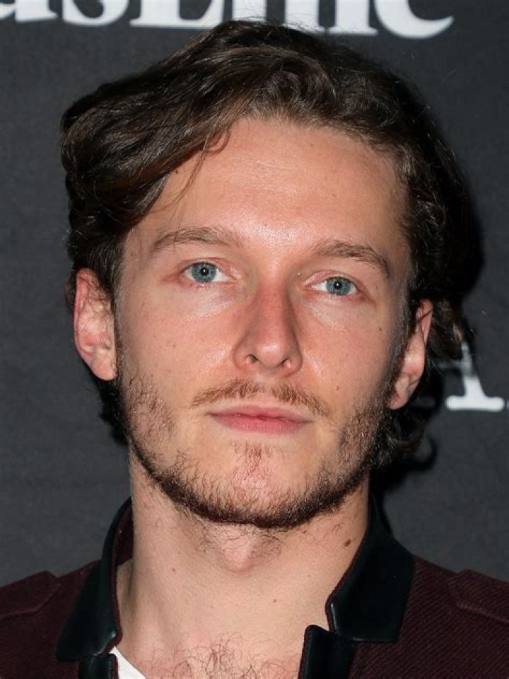 Jacob Collins-Levy (actor) - Wikipedia, Age, Net Worth, Biography , Spotify, TikTok, Facebook, Facts and Family