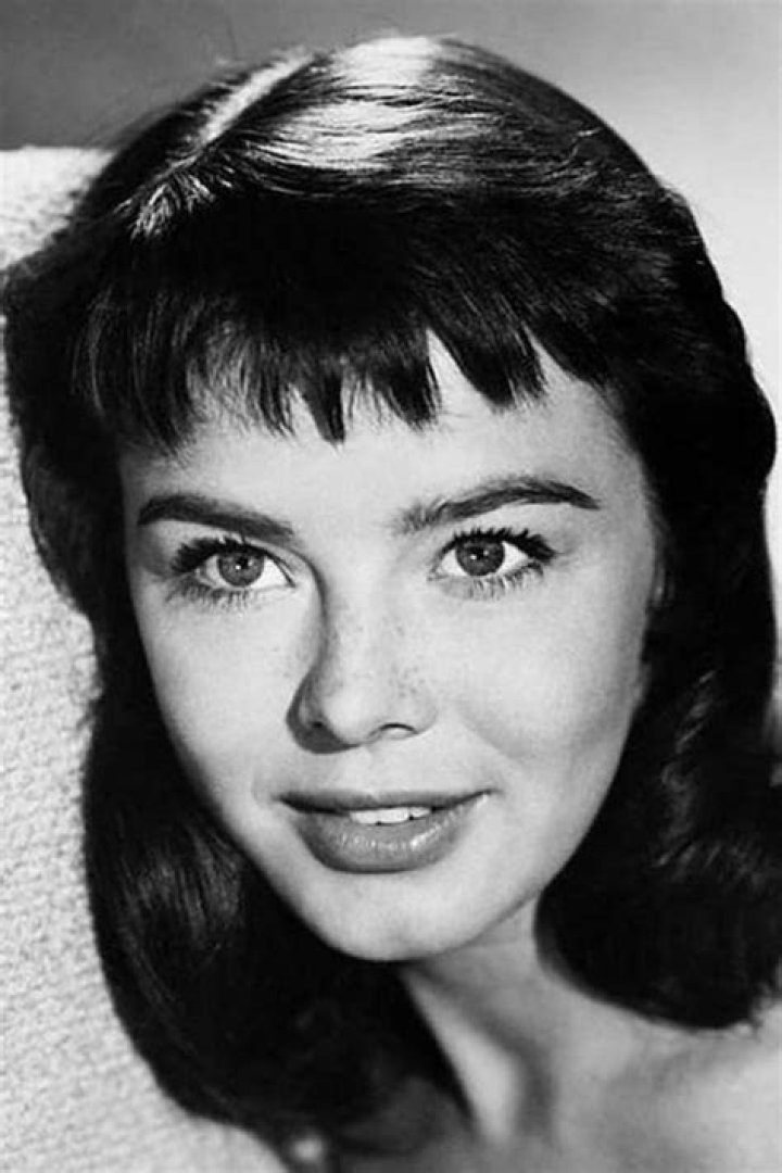 Janet Munro - Bio, Age, Wiki, Facts and Family