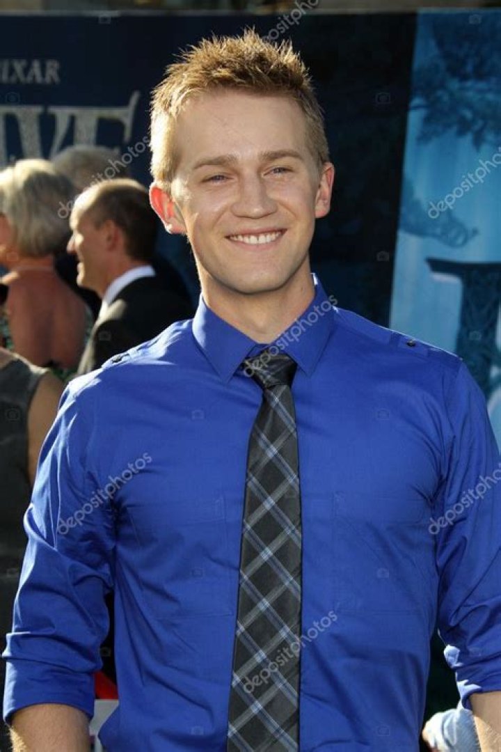 Jason Dolley - Bio, Age, net worth, siblings, height, Wiki, Facts and Family