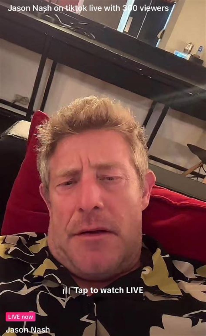 Jason Nash - Bio, Age, net worth, height, Wiki, Facts and Family