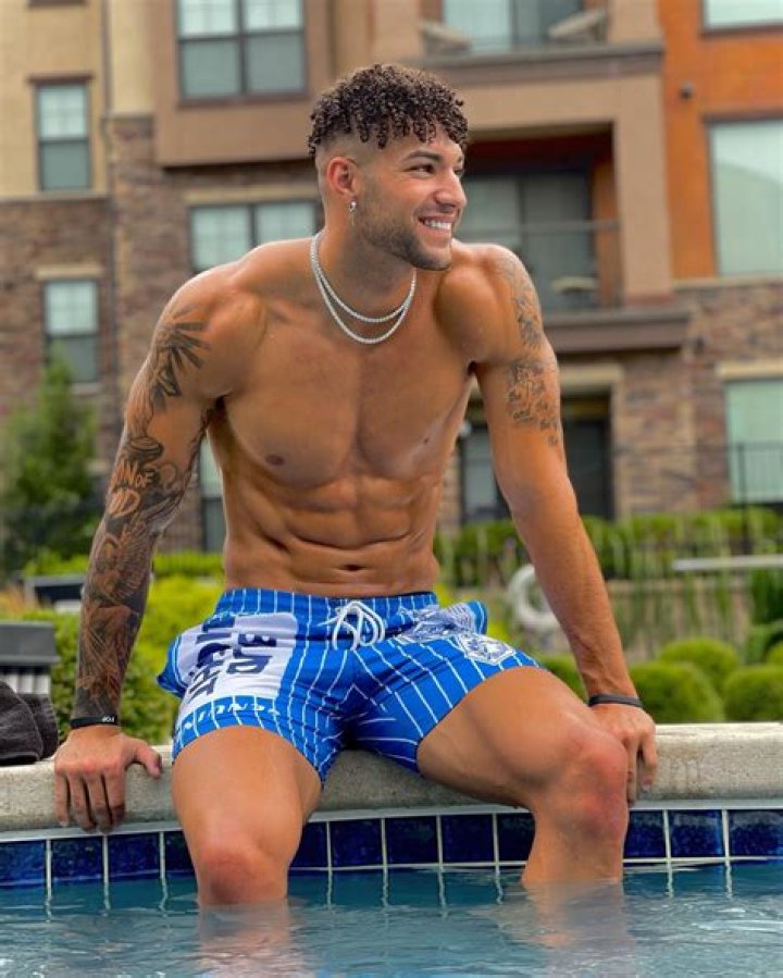 Jaylin James - Bio, Age, Wiki, Facts and Family