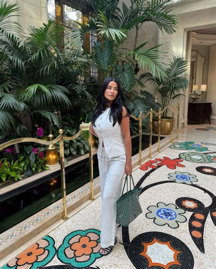 Jazmine Monreal - Bio, Age, Wiki, Facts and Family