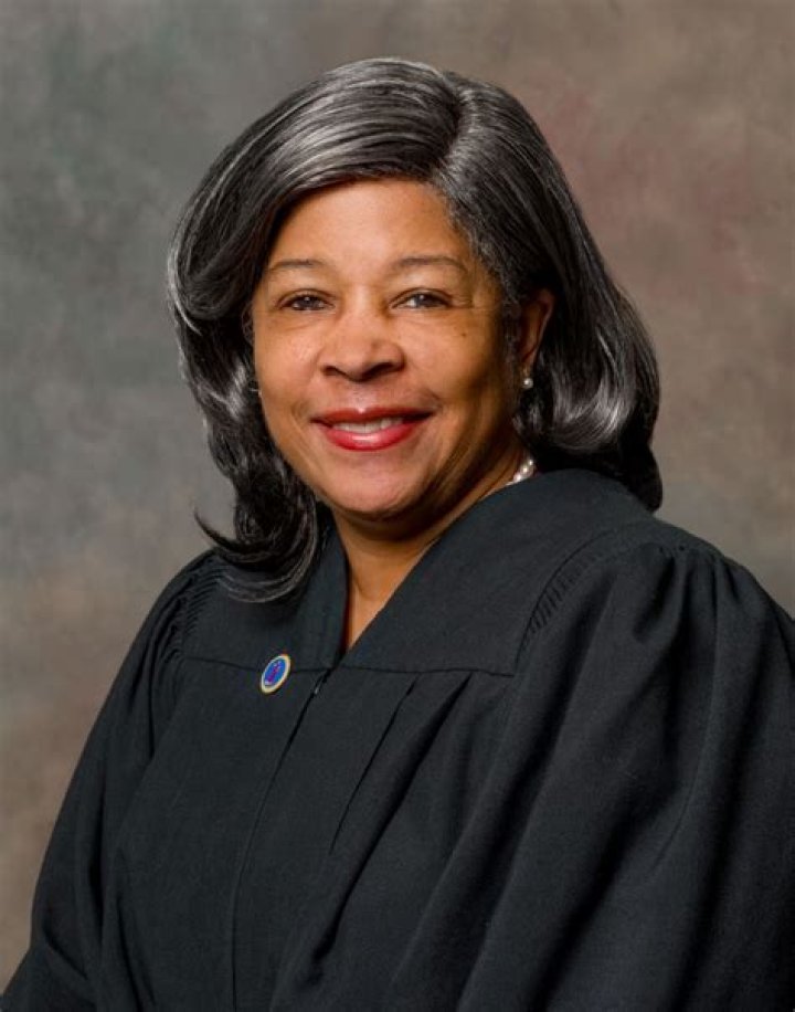 Jeannette Ogden - Bio, Age, Wiki, Facts and Family