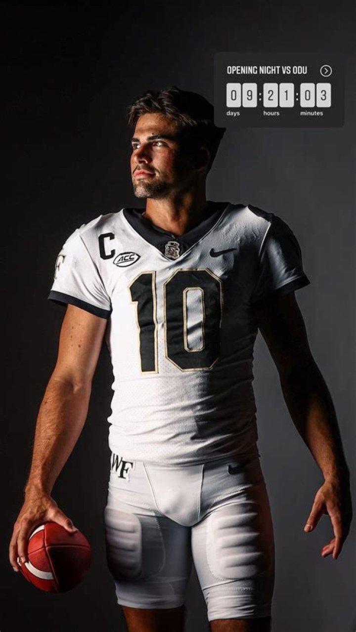 JJ Nelson - Bio, Age, height, weight, Wiki, Facts and Family