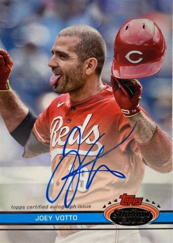 Joey Votto - Bio, Age, net worth, height, Wiki, Facts and Family
