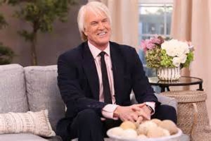 John Tesh - Bio, Age, net worth, height, Wiki, Facts and Family