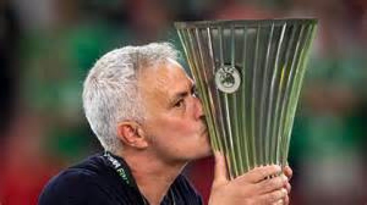 Jose Mourinho - Bio, Age, net worth, height, Wiki, Facts and Family