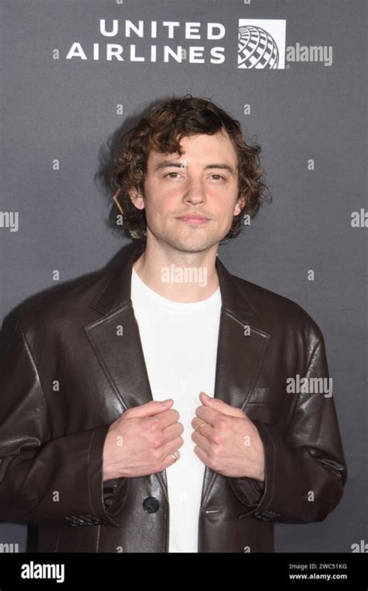 Josh Whitehouse - Bio, Age, weight, height, Wiki, Facts and Family
