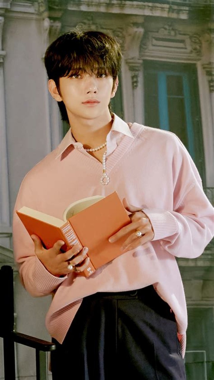 Joshua Hong - Bio, Age, height, Wiki, Facts and Family