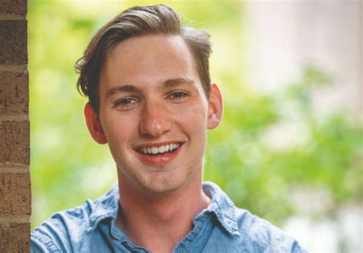 Julia Smith - Bio, Age, Wiki, Facts and Family