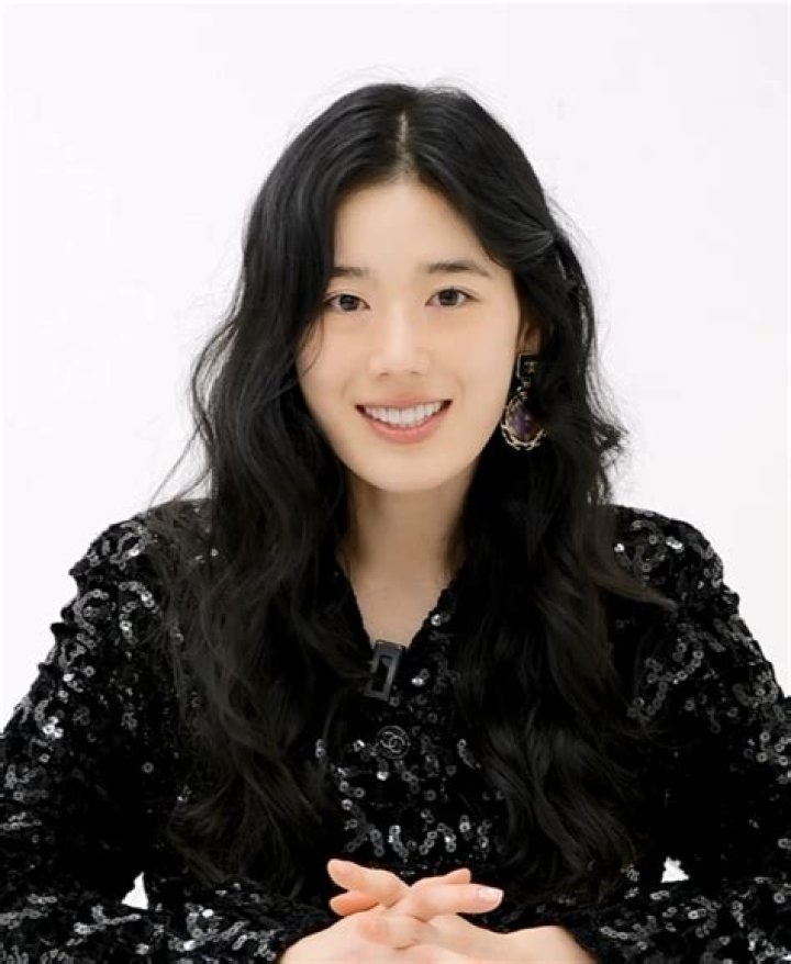 Jung Eun Chae - Bio, Age, Wiki, Facts and Family
