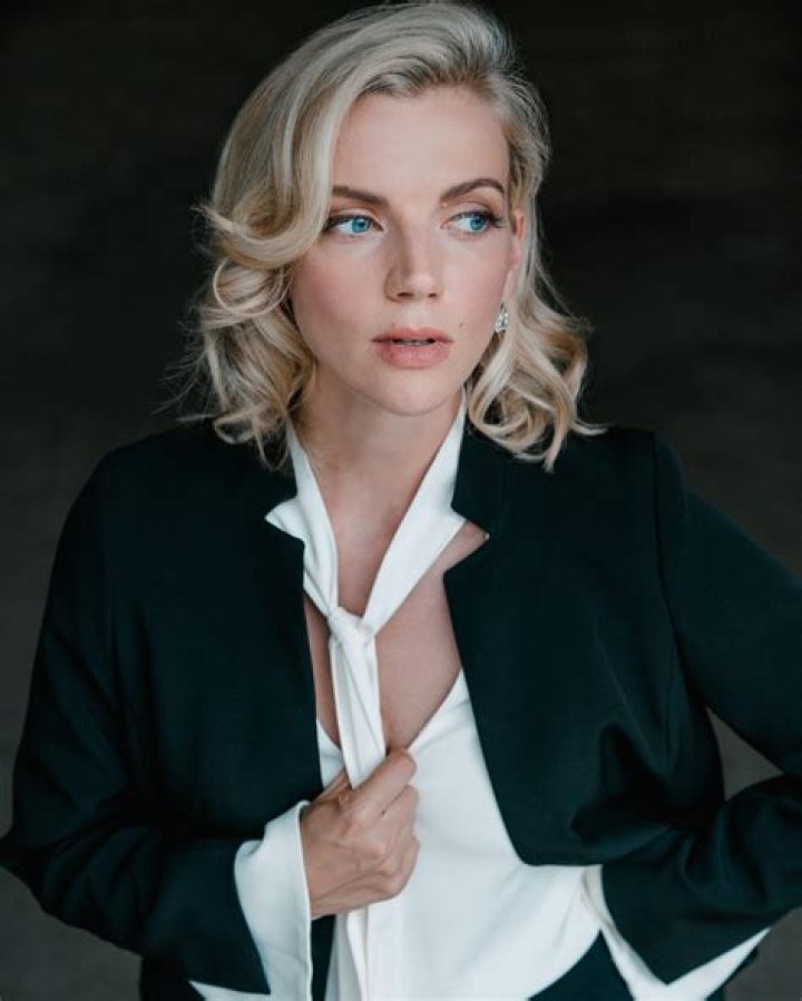 Kara Killmer - Bio, Age, Wiki, Facts and Family