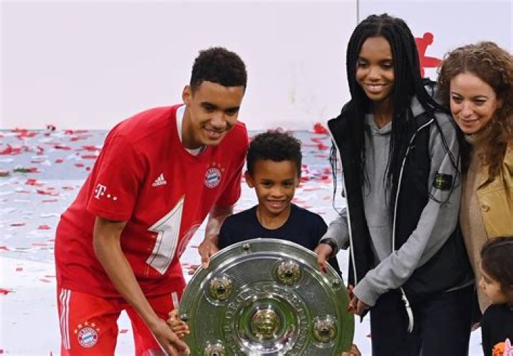 Karim Jamal (webvideostar)-Wiki, Age, Net Worth, Biography , Spotify, TikTok, Facebook, Facts and Family