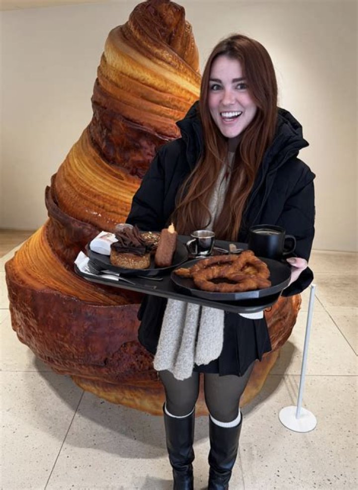 Karissa Eats (webvideostar) - Wikipedia, Age, Net Worth, Biography , Spotify, TikTok, Facebook, Facts and Family