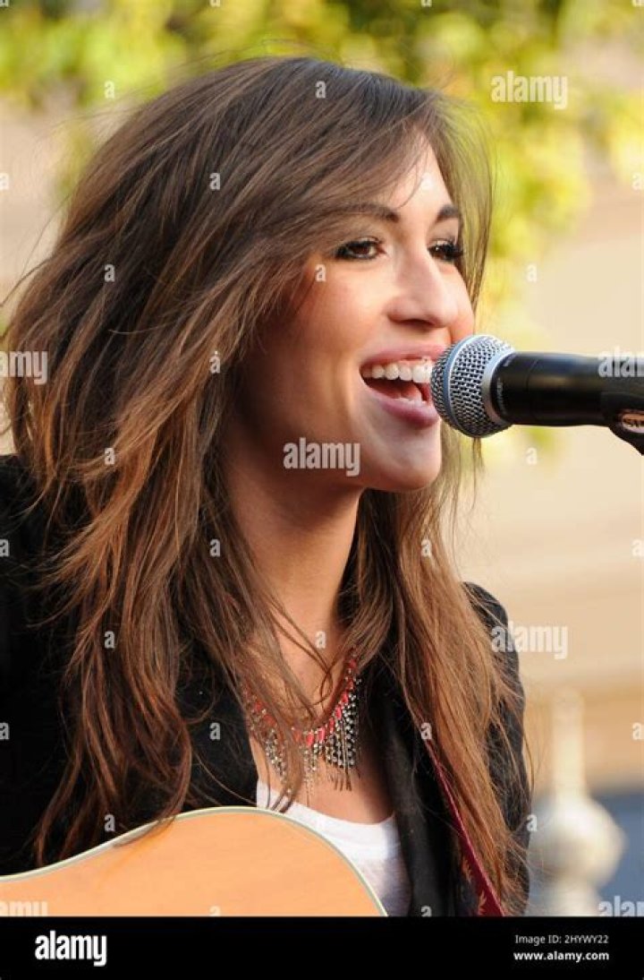 Kate Voegele - Bio, Age, Wiki, Facts and Family