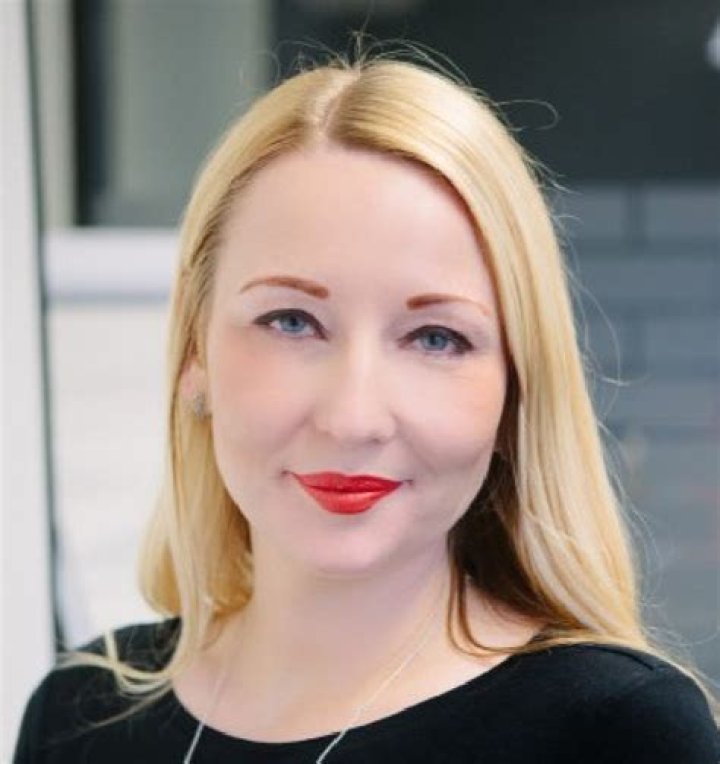 Kathryn Walker - Bio, Age, Wiki, Facts and Family