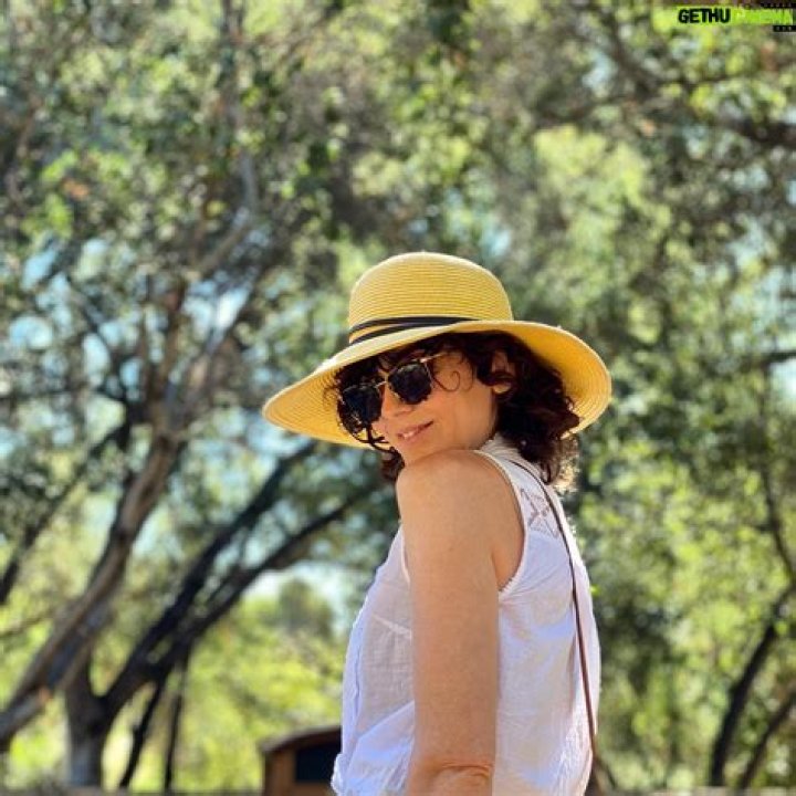 Katy Stoll - Bio, Age, Wiki, Facts and Family