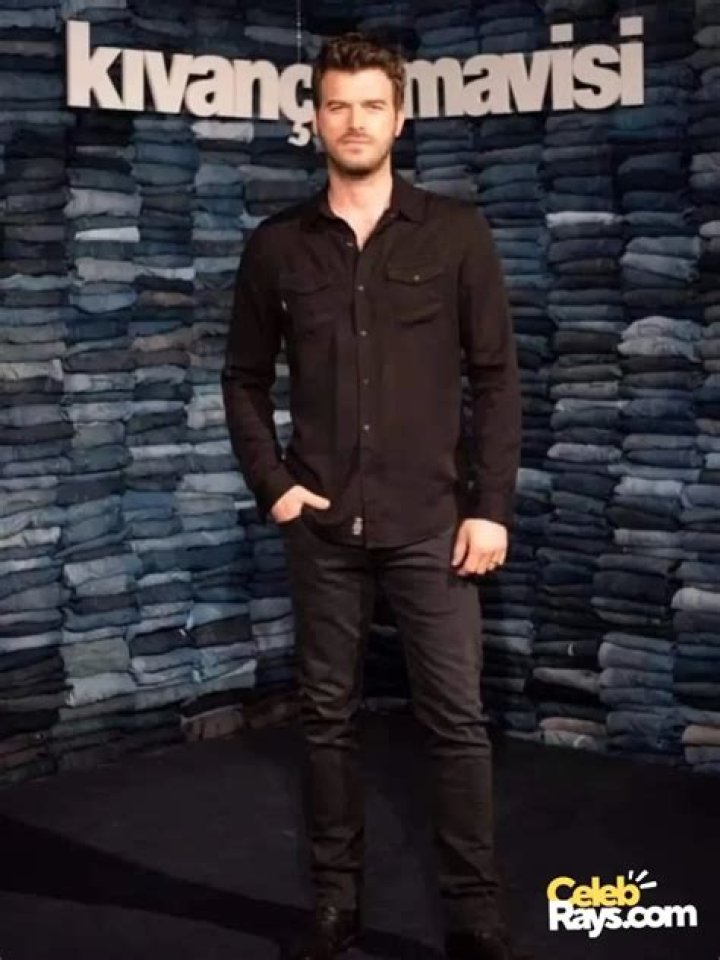 Kivanc Tatlitug - Bio, Age, height, Wiki, Facts and Family