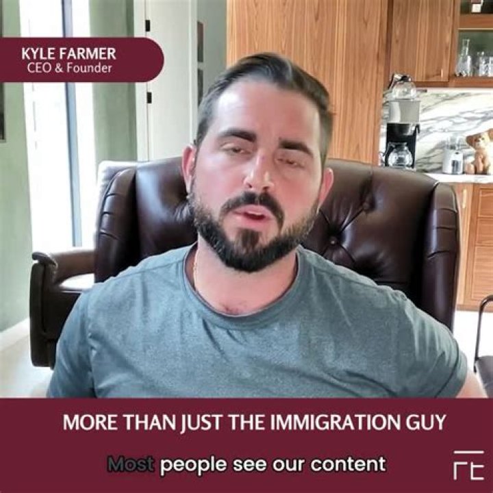 Kyle Farmer - Bio, Age, height, Wiki, Facts and Family