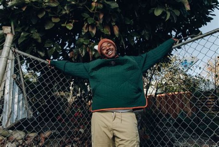 LaRussell Thomas : Age, Birthday, Wiki, Bio and Family, N...