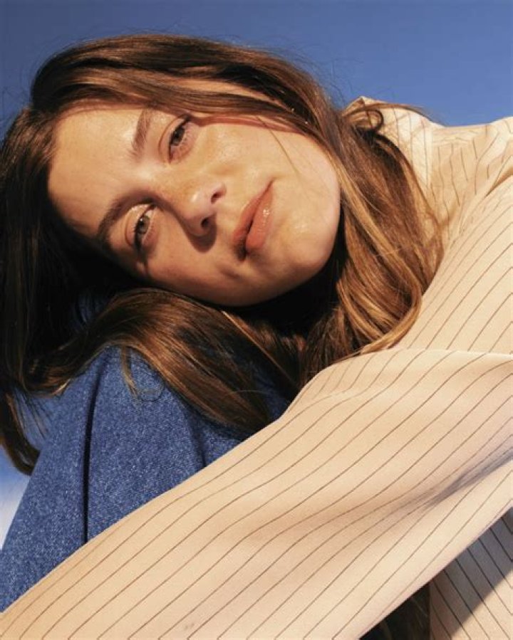 Laura Dreyfuss - Bio, Age, Wiki, Facts and Family