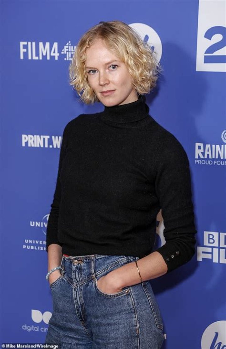 Laura Haddock - Bio, Age, Wiki, Facts and Family