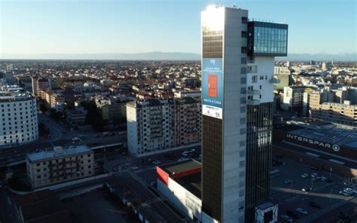 LauraJeanJacket - Bio, Age, Wiki, Facts and Family