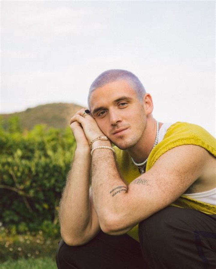 Lauv - Bio, Age, Wiki, Facts and Family