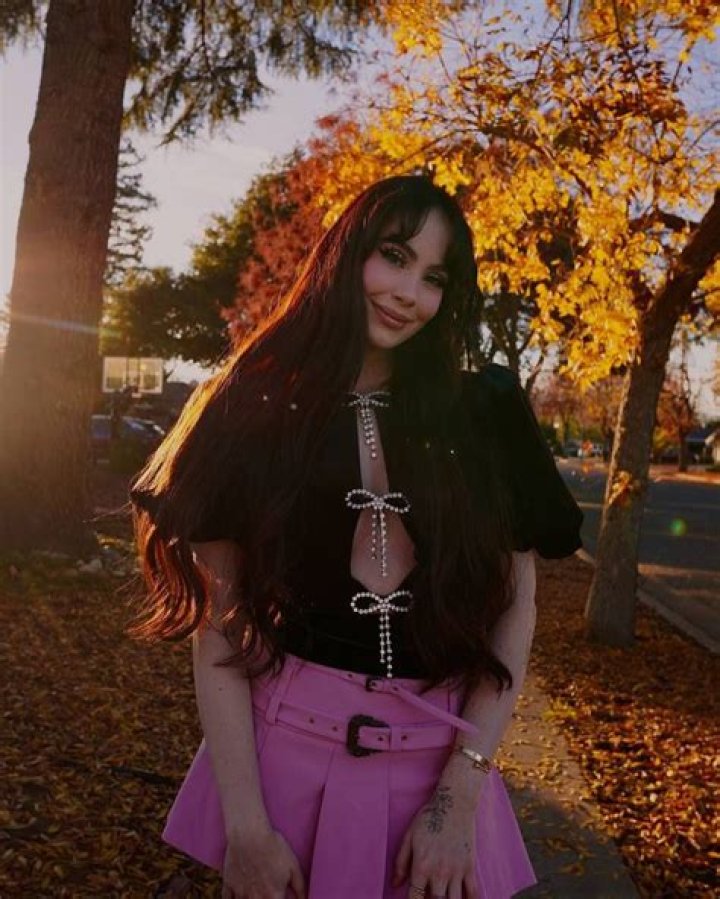 Leah Ashe - Bio, Age, Wiki, Facts and Family