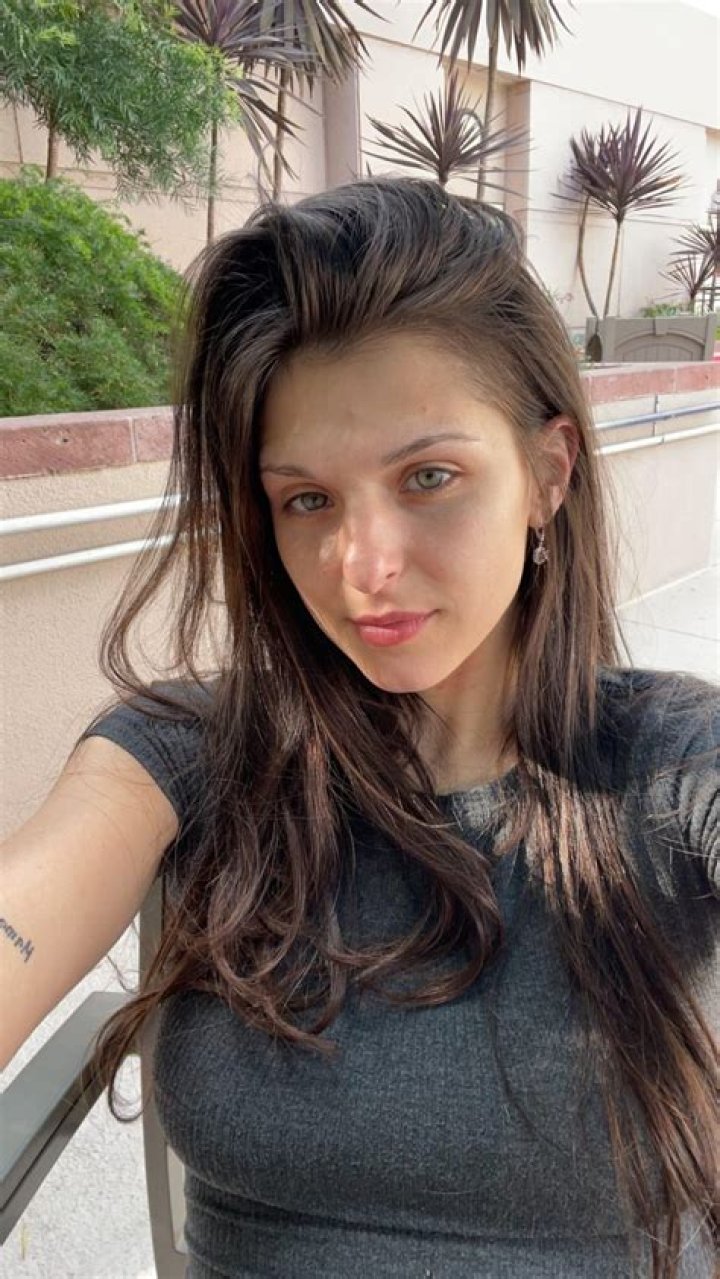 Leah Gotti: Other Detailed Bio, Age, Birthday, & Height Insights and more