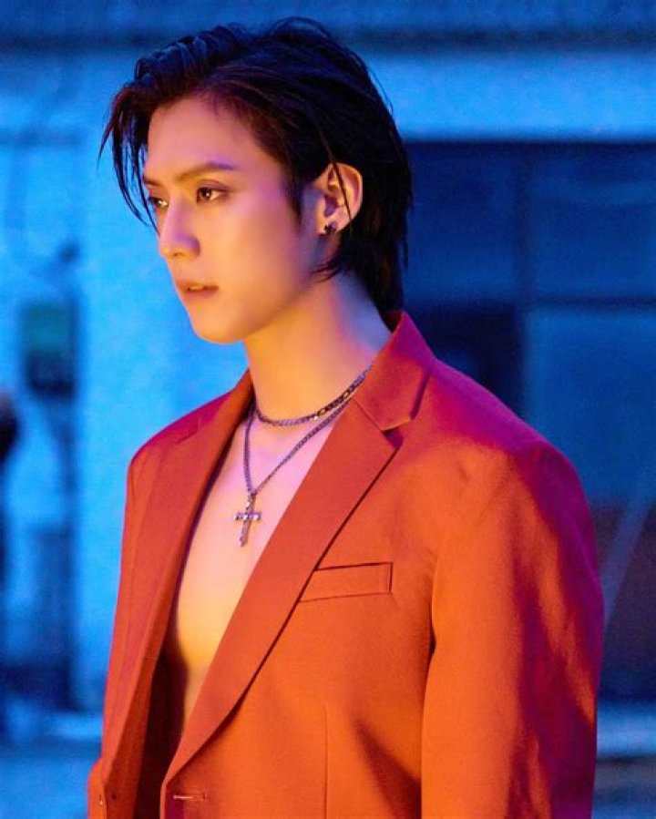 Lee Minhyuk - Bio, Age, siblings, height, Wiki, Facts and Family