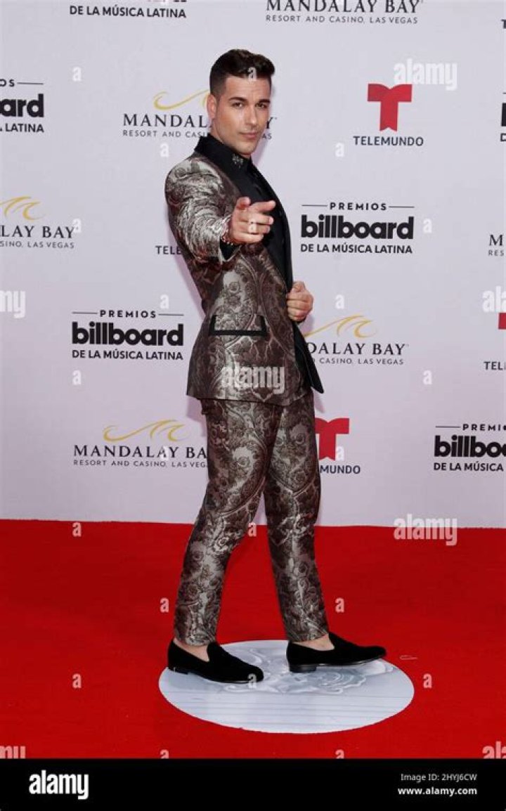 Lenny De la Rosa - Bio, Age, Wiki, Facts and Family