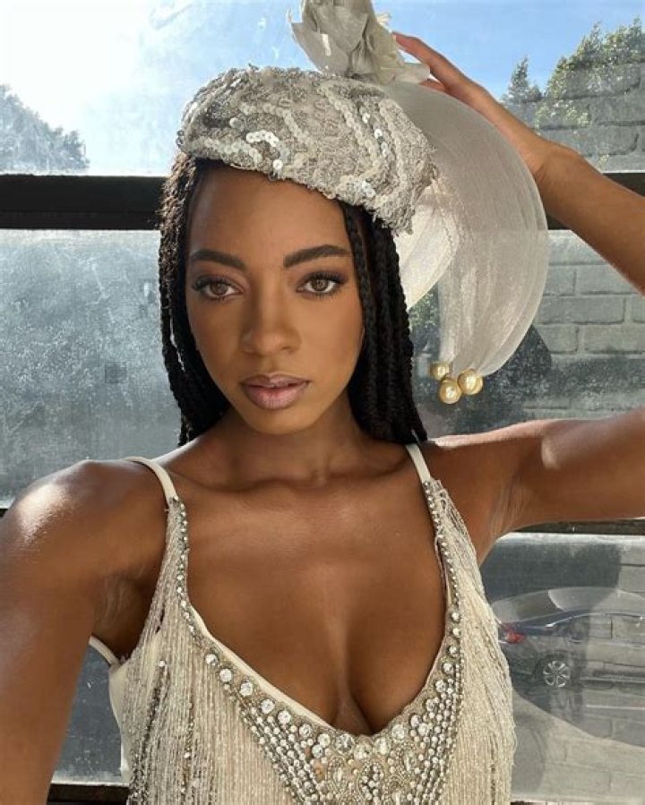 Lindsey Da Sylveira (actress) - Wikipedia, Age, Net Worth, Biography , Spotify, TikTok, Facebook, Facts and Family