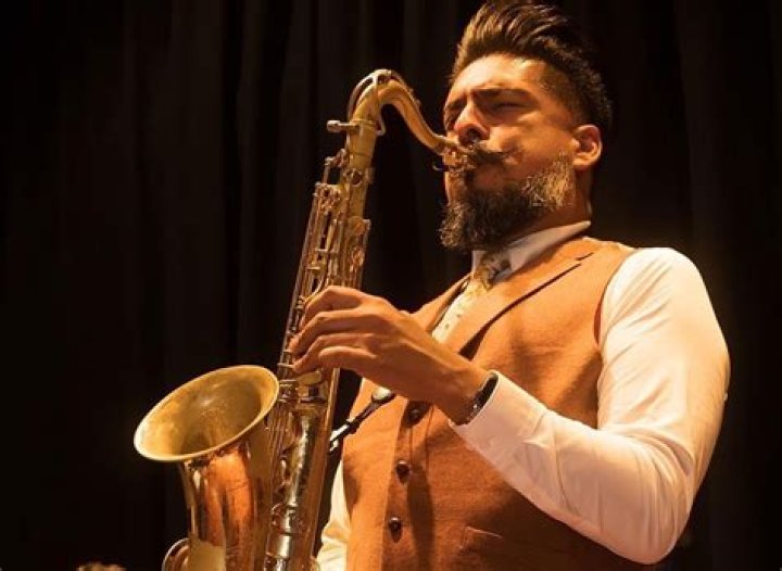 Louis Prima - Bio, Age, Wiki, Facts and Family