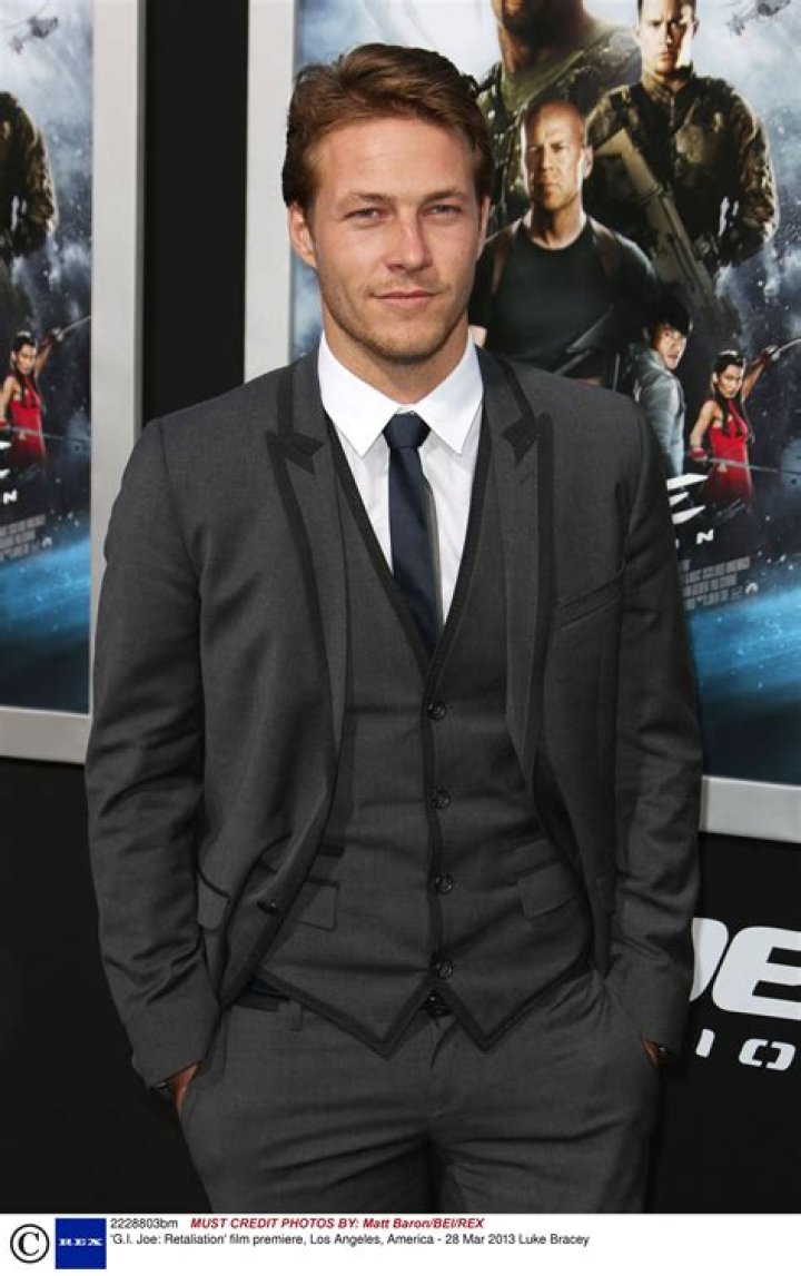 Luke Bracey - Bio, Age, Wiki, Facts and Family