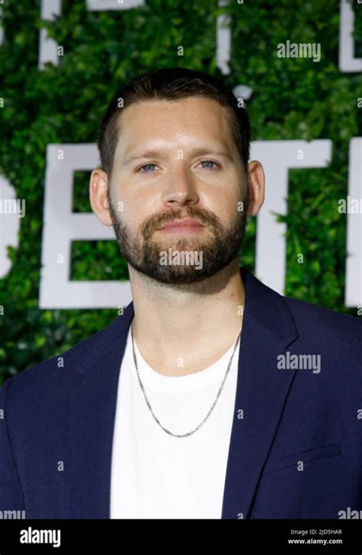 Luke Kleintank - Bio, Age, siblings, height, Wiki, Facts and Family