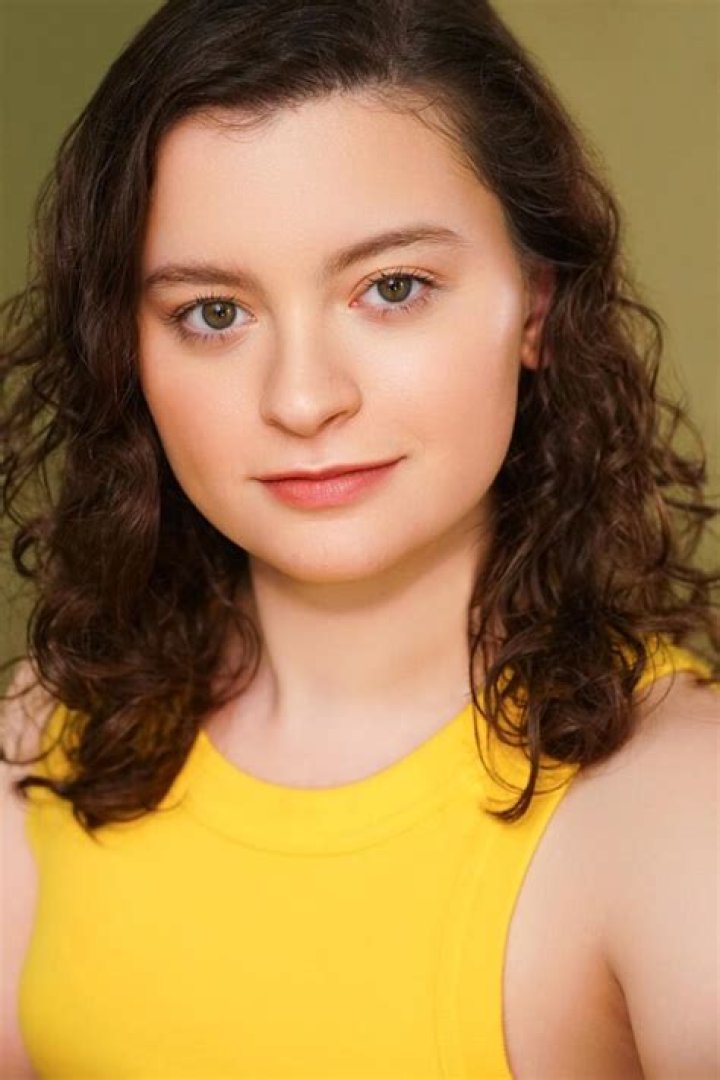 Madeleine Barbeau: TV Actress Detailed Bio, Age, Birthday, & Height Insights and more